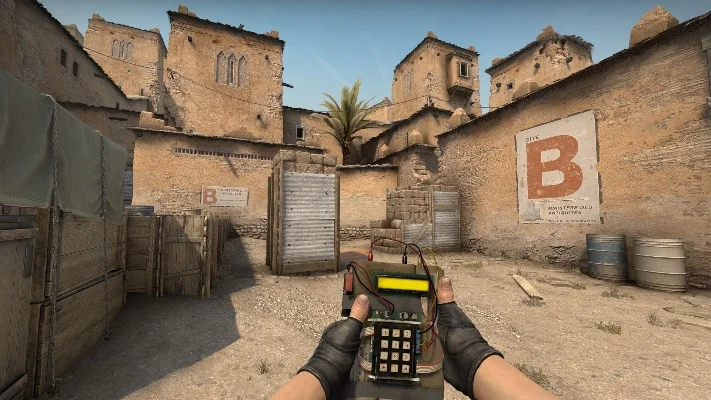 CS:GO技巧:武器选择、地图布局、团队协作与射击提升