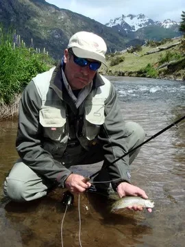 苔原鳟鱼钓法攻略：工具、地点、时间与技巧全解析